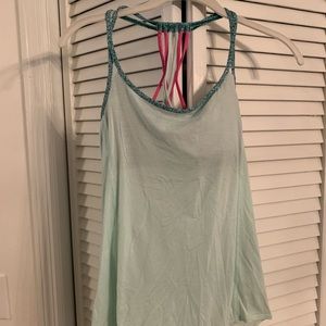 Women’s Lululemon tank